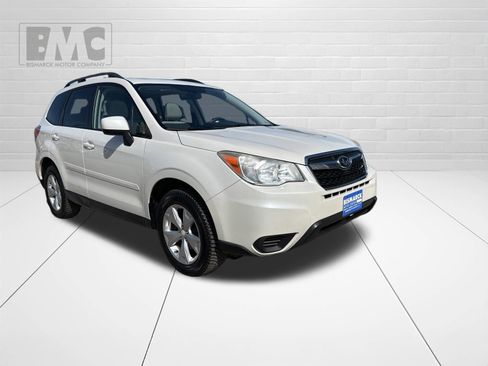 Used 2014 Subaru Forester 2.5i Premium w/ All-Weather Package image 2