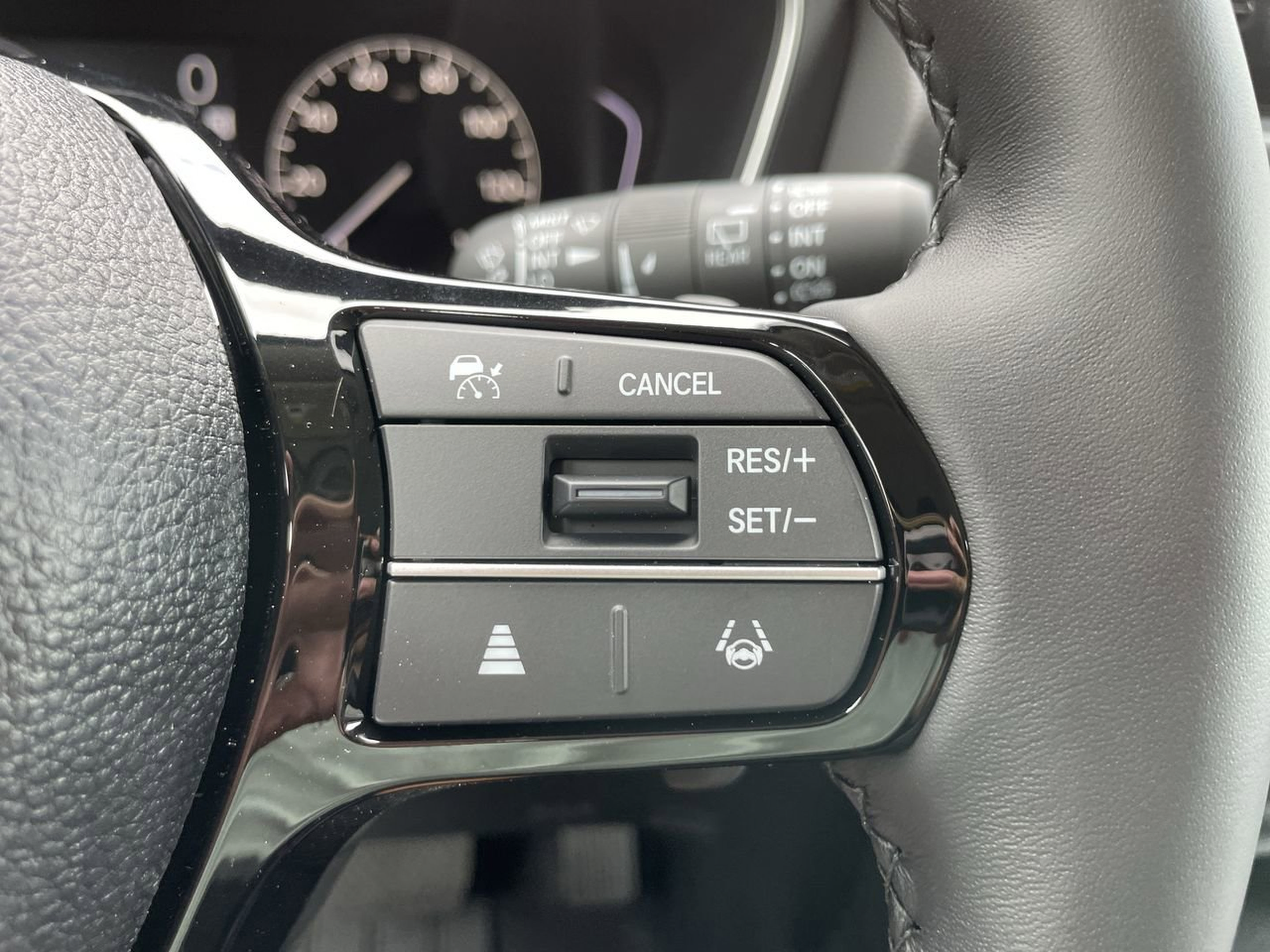 Used 2025 Honda Pilot EX-L image 24