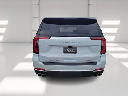 New 2026 GMC Yukon Denali w/ Denali Reserve Package image 5