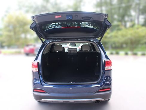 Used 2018 Kia Sorento EX w/ EX Advanced Touring Package FWD image 8