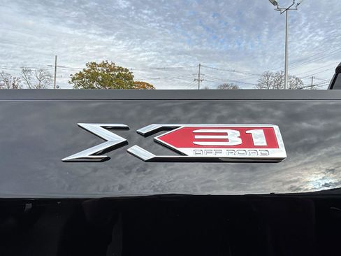 New 2026 GMC Sierra 1500 SLT w/ SLT Premium Plus Package image 9