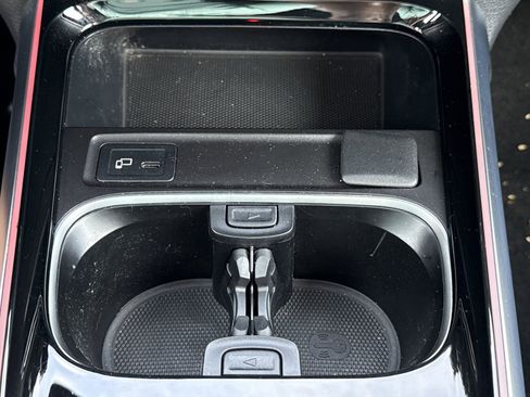 Certified 2022 Mercedes-Benz GLB 250 4MATIC image 23