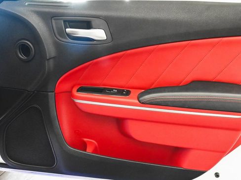 Used 2017 Dodge Charger R/T Scat Pack w/ Driver Confidence Group image 10