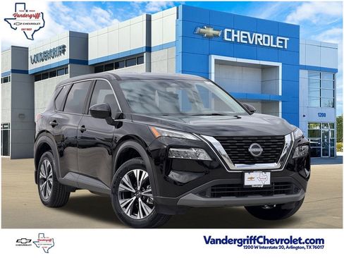 Used 2023 Nissan Rogue SV image 1