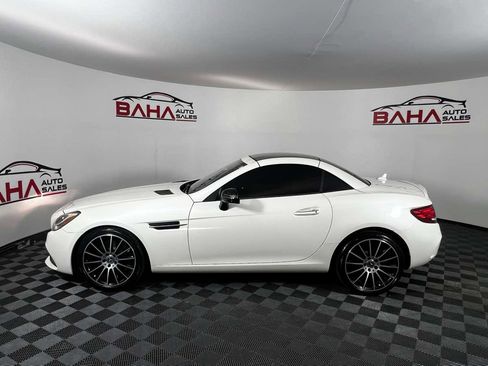 Used 2019 Mercedes-Benz SLC 300 w/ Premium Package image 3