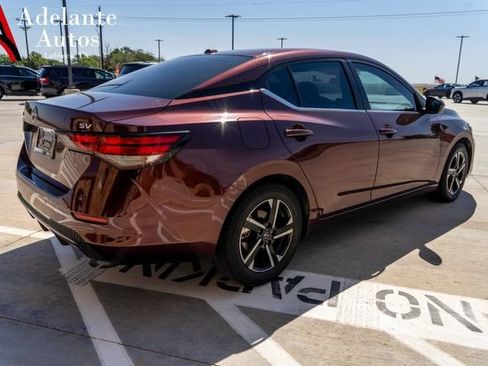 Used 2024 Nissan Sentra SV FWD image 3