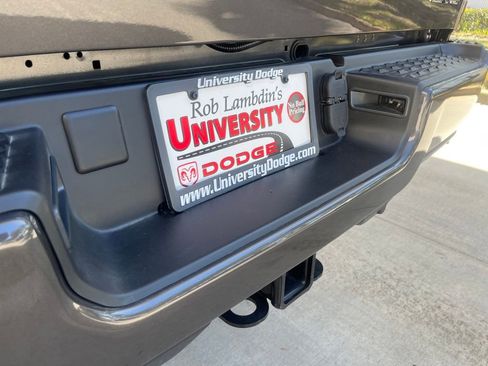 New 2022 RAM 2500 Big Horn w/ Level C Equiment Group image 20