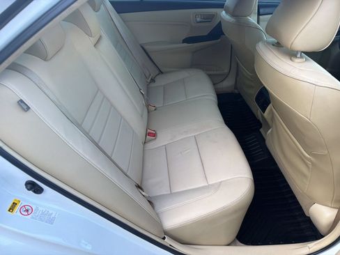 Used 2016 Toyota Camry XLE w/ Moonroof Package FWD image 28