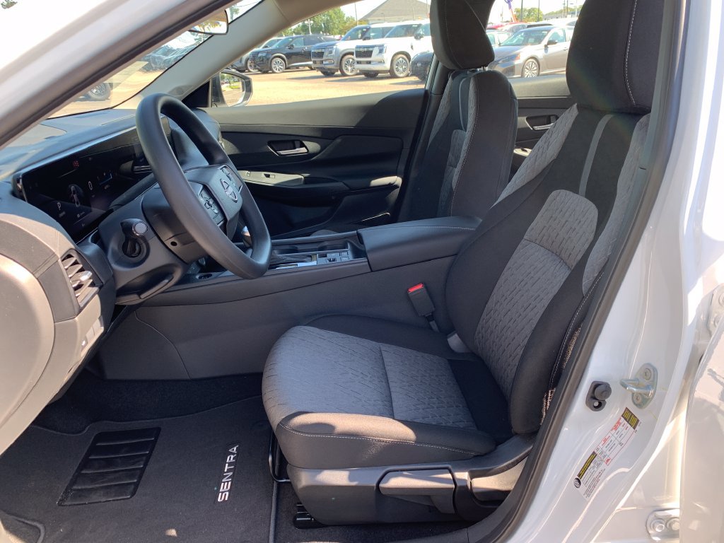 New 2027 Nissan Sentra SV w/ Floor Mat Package FWD image 18