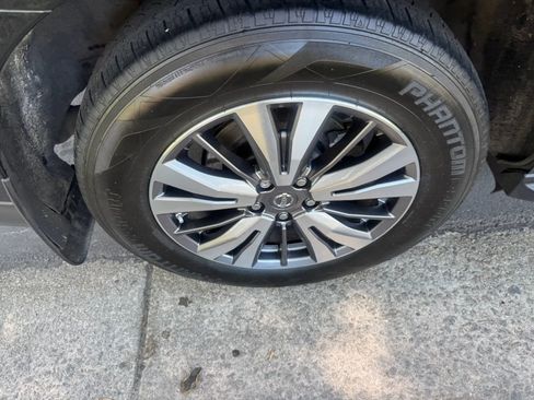 Used 2018 Nissan Pathfinder S FWD image 12