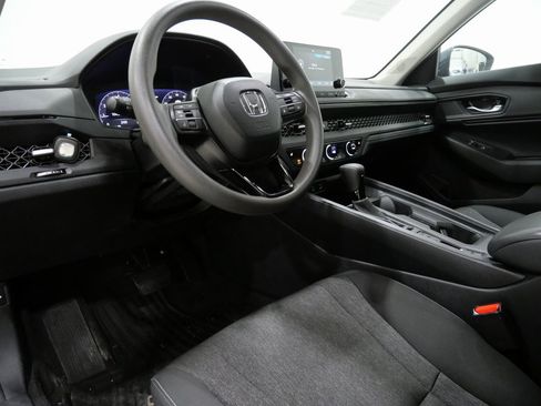Used 2024 Honda Accord EX image 12