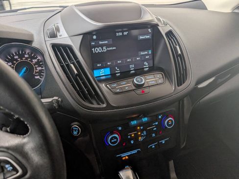 Used 2019 Ford Escape SEL w/ SEL Sport Appearance Package AWD/4WD image 11