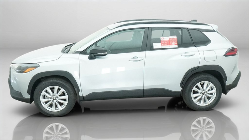 New 2026 Toyota Corolla Cross LE FWD image 2
