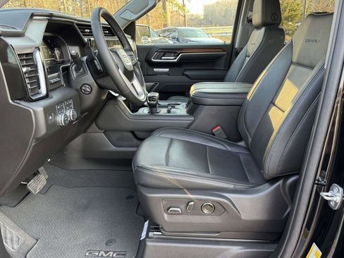 Used 2025 GMC Sierra 1500 Denali w/ Technology Package image 20