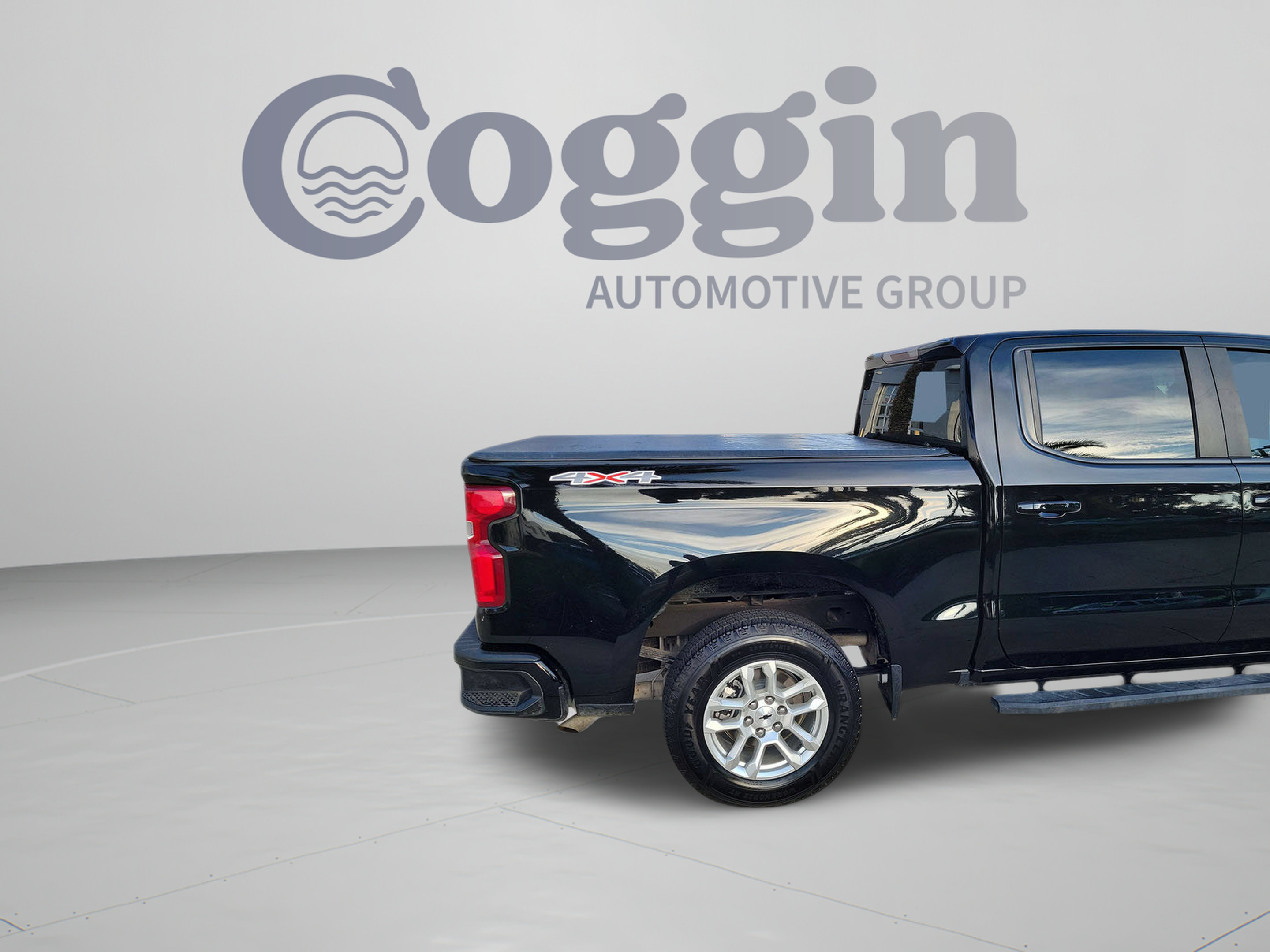 Used 2024 Chevrolet Silverado 1500 RST AWD/4WD image 25