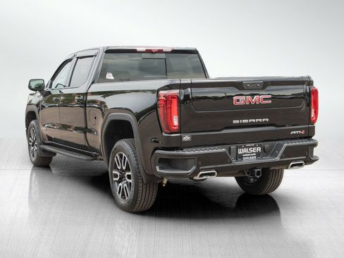 Used 2025 GMC Sierra 1500 AT4 w/ Technology Package AWD/4WD image 3