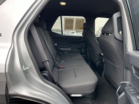 Used 2025 Toyota 4Runner SR5 image 26