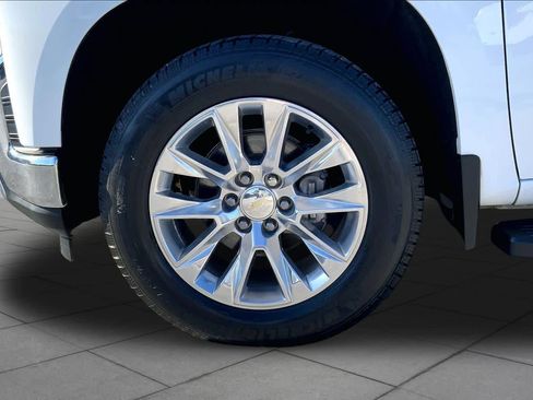 Used 2021 Chevrolet Silverado 1500 LTZ AWD/4WD image 11