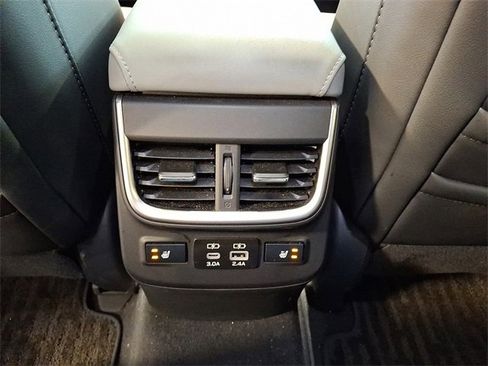Certified 2025 Subaru Outback Limited image 10