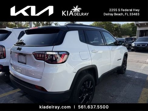 Used 2023 Jeep Compass Altitude w/ Convenience Group image 8