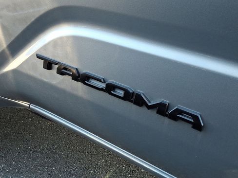 New 2025 Toyota Tacoma TRD Sport image 5