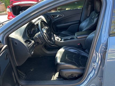 Used 2015 Chrysler 200 S w/ Navigation & Sound Group I FWD image 6
