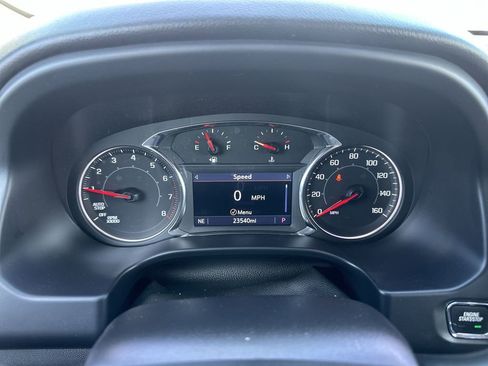 Used 2023 GMC Acadia SLT image 15