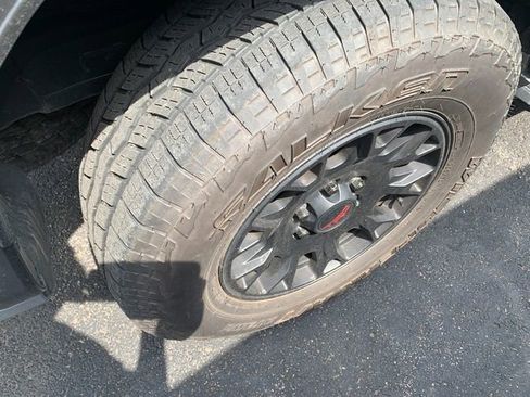 Used 2025 Toyota 4Runner TRD Off-Road Premium w/ Tow Technology Package image 7