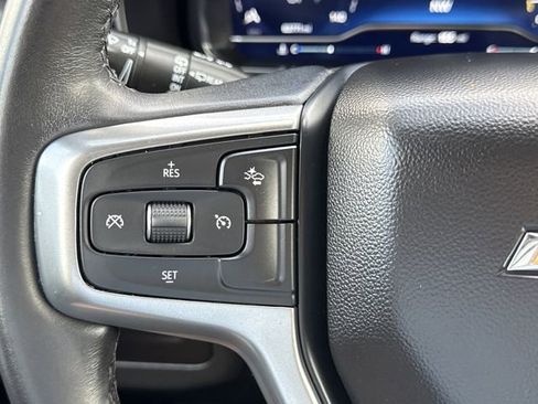 Used 2023 Chevrolet Suburban LT RWD image 21