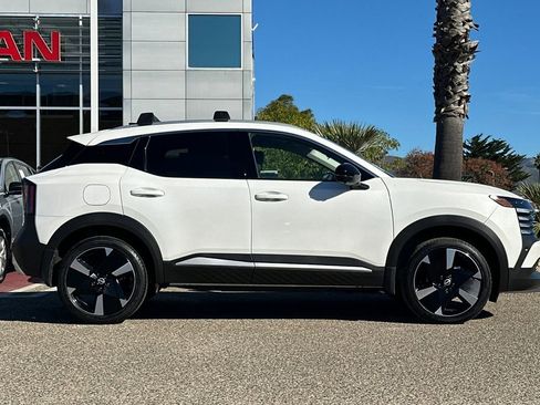 New 2026 Nissan Kicks SR w/ Cold Weather Package image 4