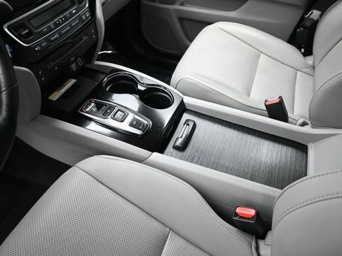 Used 2019 Honda Pilot Elite image 18