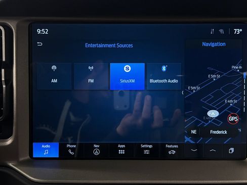 Used 2025 Ford Bronco Outer Banks AWD/4WD image 29