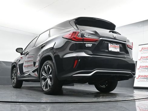 Used 2020 Lexus RX 350L Premium w/ Premium Package image 39