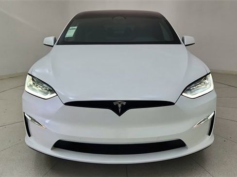 Used 2022 Tesla Model X Plaid image 13