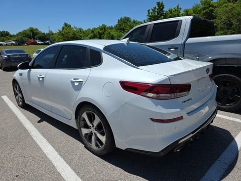 Used 2019 Kia Optima S FWD image 3