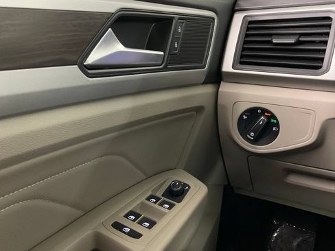 Used 2022 Volkswagen Atlas SE FWD image 18