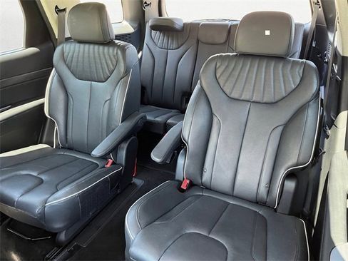 Used 2024 Hyundai Palisade Limited image 14