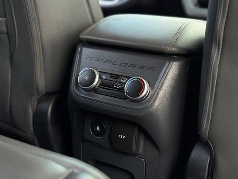 Certified 2025 Ford Explorer Active w/ Active Comfort Package AWD/4WD image 20