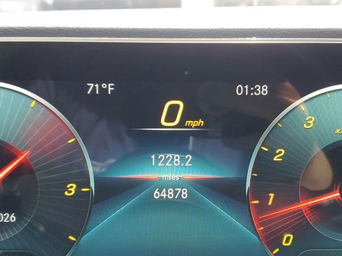 Used 2021 Mercedes-Benz GLS 450 4MATIC image 28