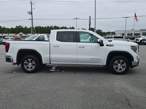 Certified 2025 GMC Sierra 1500 SLT AWD/4WD image 6