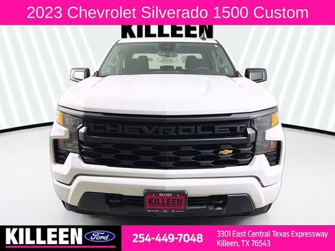 Used 2023 Chevrolet Silverado 1500 Custom image 2