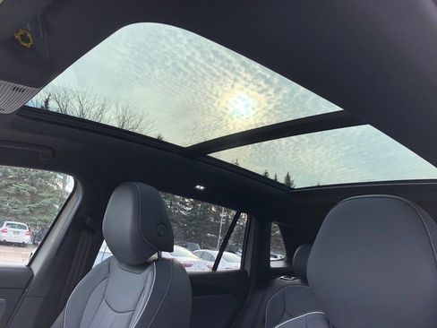 New 2026 Volkswagen Tiguan SEL R-Line image 15