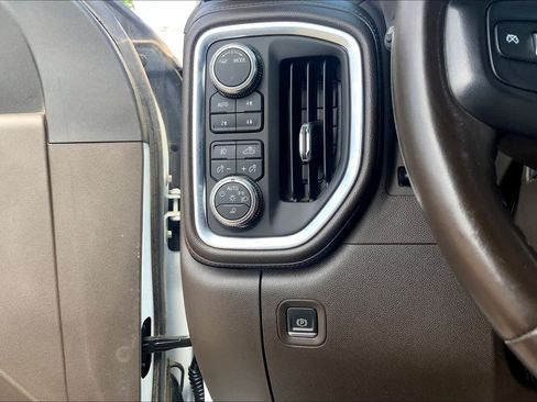 Used 2022 GMC Sierra 2500 Denali w/ Denali Ultimate Package AWD/4WD image 36