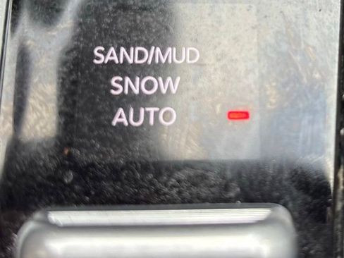 Used 2025 Jeep Compass Limited AWD/4WD image 32