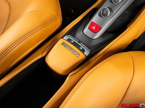 Used 2019 Ferrari 488 GTB RWD image 34