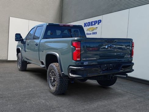 New 2026 Chevrolet Silverado 2500 ZR2 AWD/4WD image 3