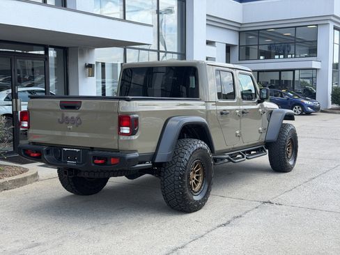 Used 2020 Jeep Gladiator Rubicon AWD/4WD image 4