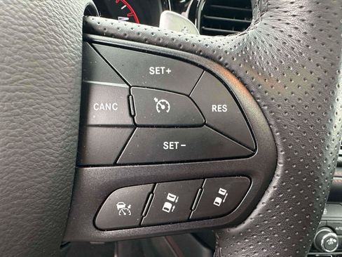 Used 2025 Dodge Durango GT AWD/4WD image 22
