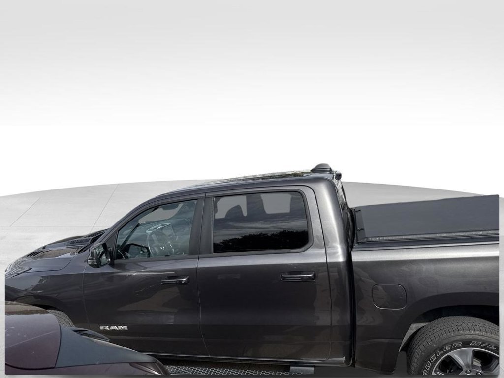 Used 2023 RAM 1500 Laramie AWD/4WD image 16
