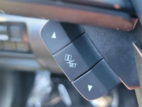 Used 2023 Subaru Crosstrek 2.0i Premium w/ Special Edition image 18